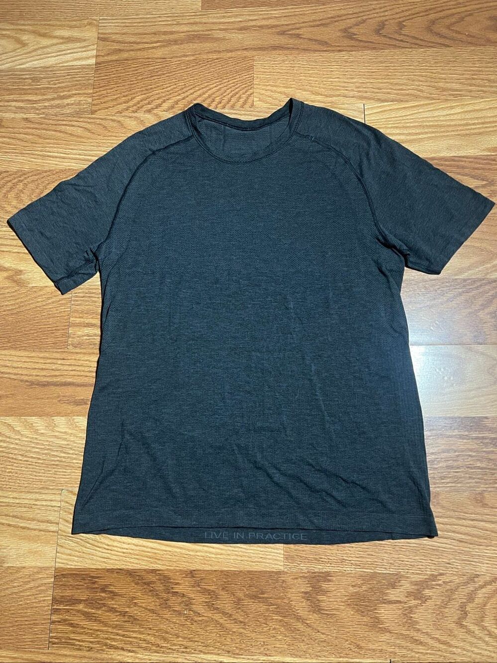 Lululemon Men’s Metal Vent Tech Short Sleeve Medium